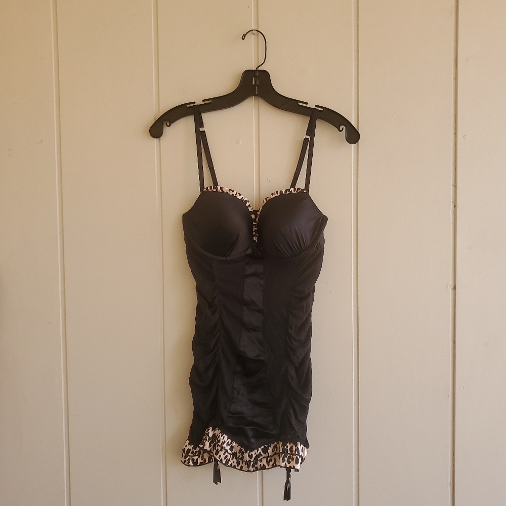 Victoria’s Secret Garter Slip Dress Ruched Ruffled Black /Leopard Sz 36C